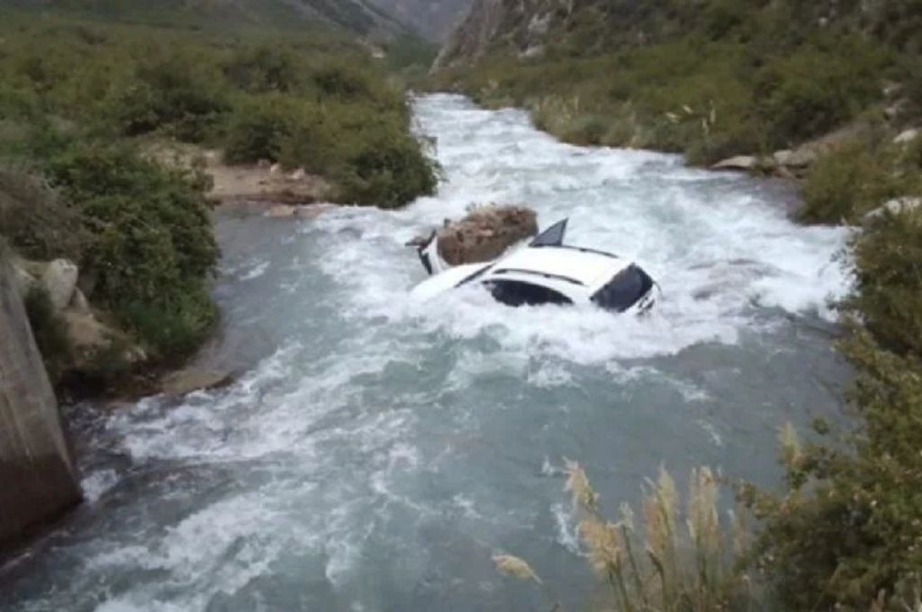 Mendoza Muri Una Joven Muri Luego De Que El Auto En El Que Viajaba