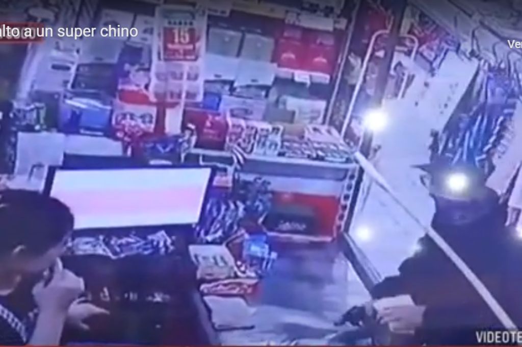 Rosario Un Ladr N Asalt A Punta De Pistola Un Supermercado Chino De