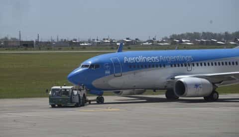 Aerolíneas achica frecuencias y elimina un destino desde Rosario