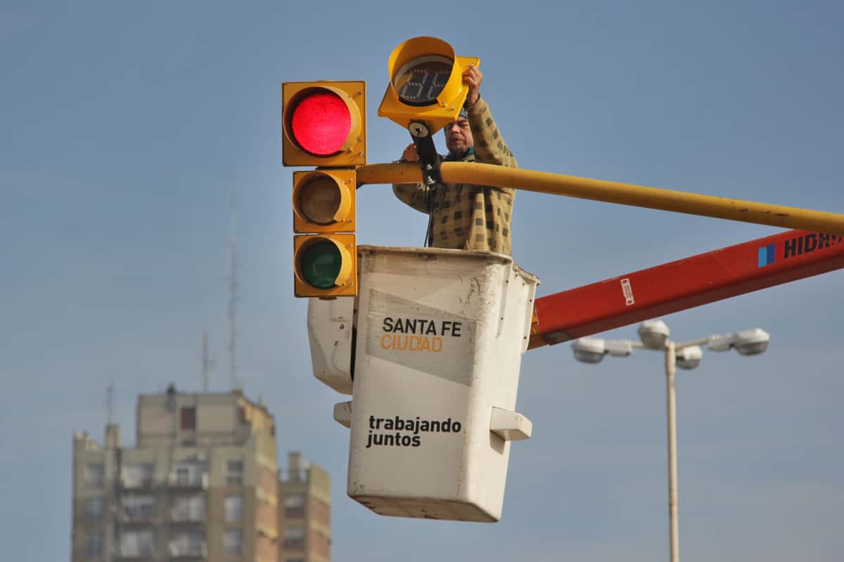 El Municipio reprogramó los semáforos del Paseo Bulevar y el macrocentro
