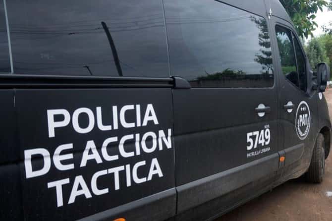 Villa Gdor. Gálvez: aprehendidos con secuestro de arma de fuego