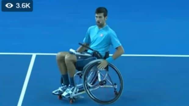 Djokovic jugó al tenis en silla de ruedas