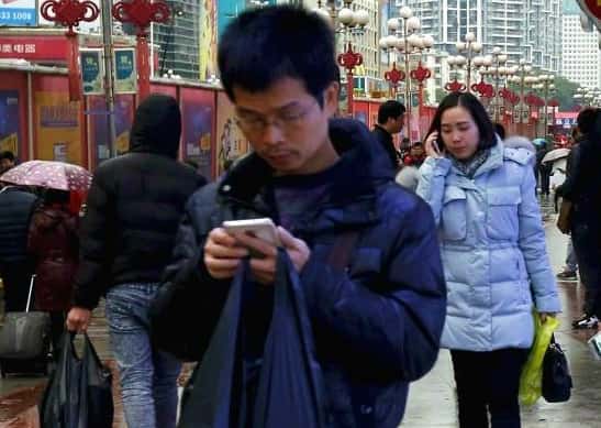 Los gigantes de internet, entre aceptar la censura o abandonar China