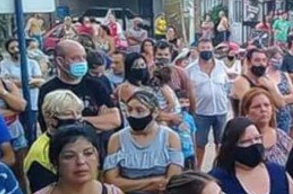 Barrio El Pozo se manifestó por el asesinato de Claudio Alonso