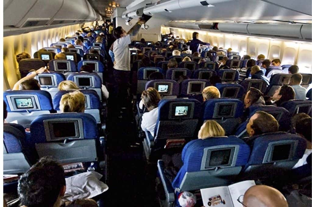 Increíble: se olvidaron un pasajero dentro del avión