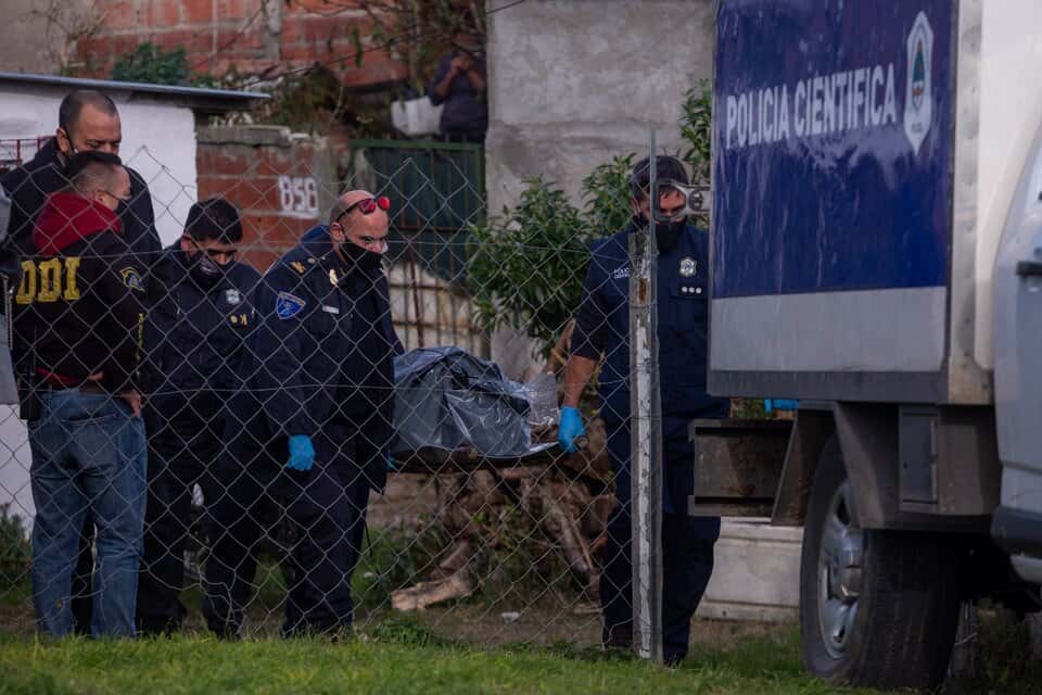 Doble femicidio en Mar del Plata: madre e hija recibieron casi 40 puñaladas