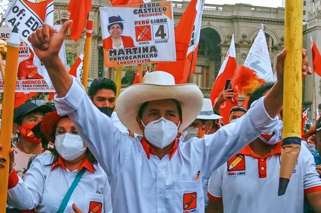 Pedro Castillo denuncia intentos de golpe de Estado en Perú