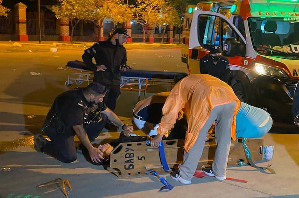 Colón – Banfield: dos policías heridos en la previa del partido
