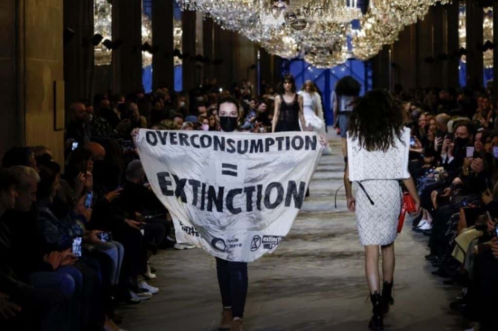 Boicot al desfile de Louis Vuitton durante la Semana de la Moda de París