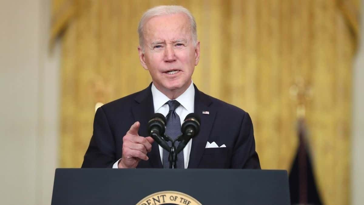 Biden prohíbe las inversiones estadounidenses en las regiones separatistas de Ucrania