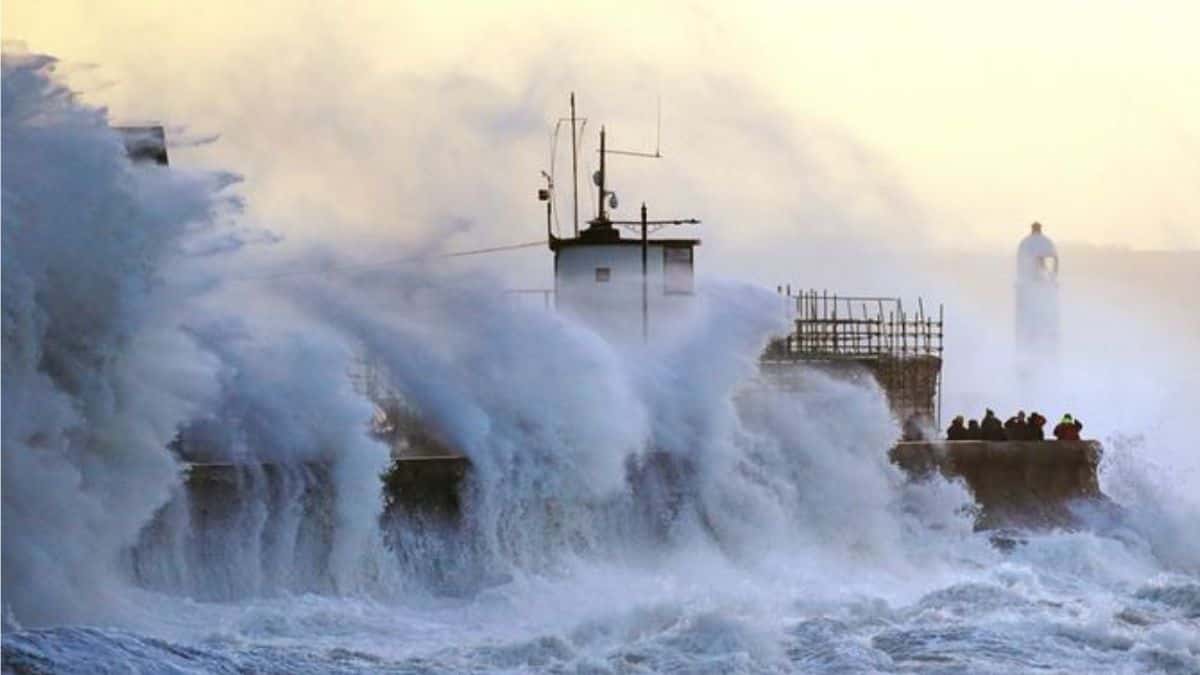 La tormenta Eunice golpea al Reino Unido con vientos de 195km/h