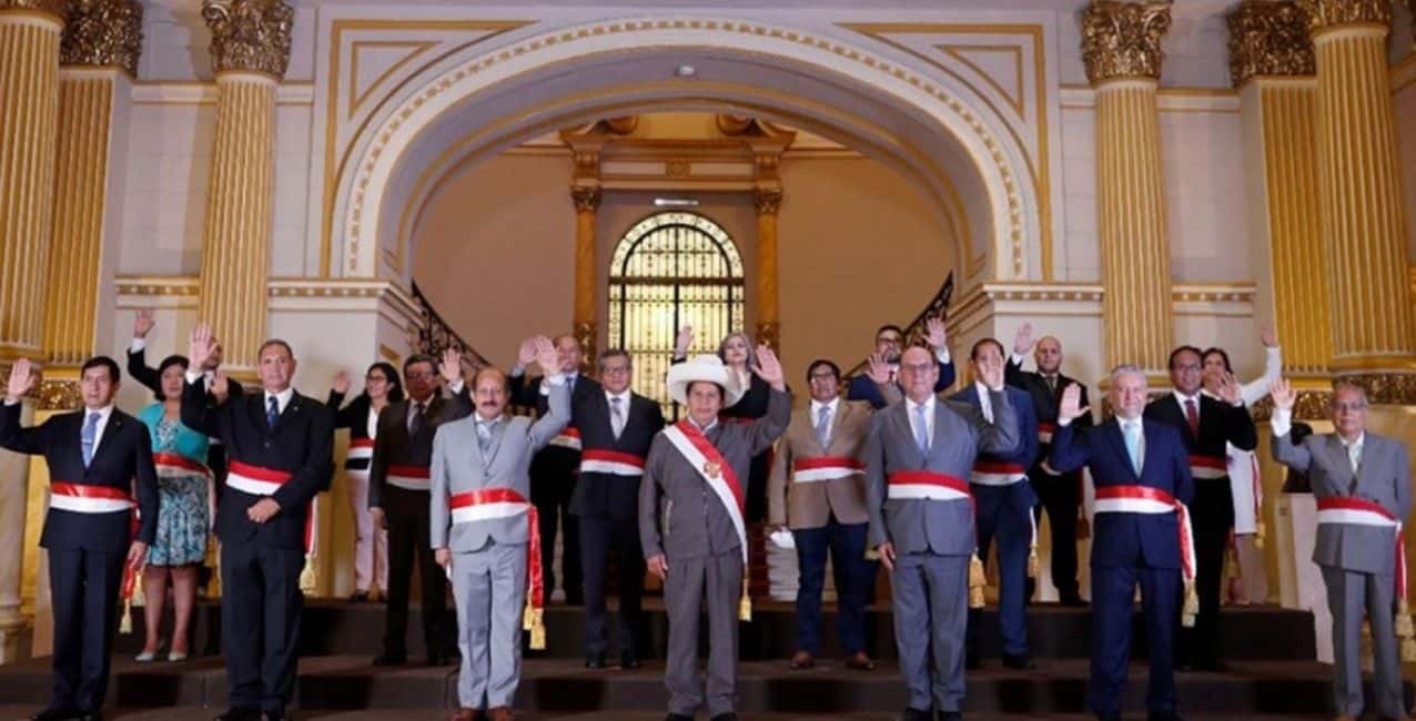 Perú: juró el nuevo gabinete de Pedro Castillo