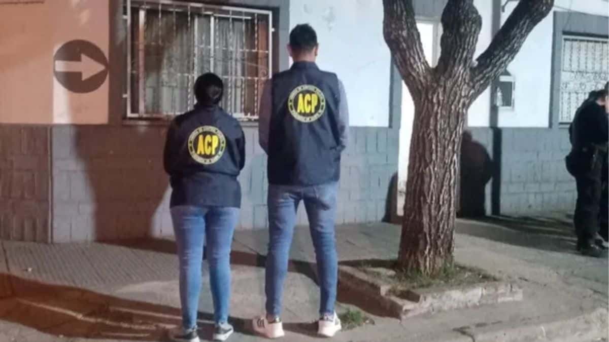 Detuvieron a un policía en Pérez por un robo con arma de fuego