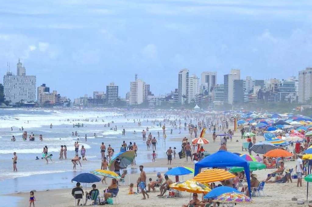 Boom de argentinos en Florianópolis: ¿cuántos turistas han disfrutado de las playas en lo que va de enero?