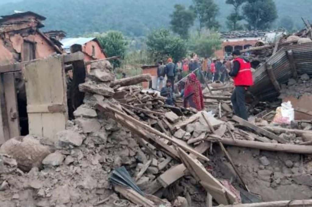 Al menos un muerto y dos heridos dejó un fuerte sismo en Nepal