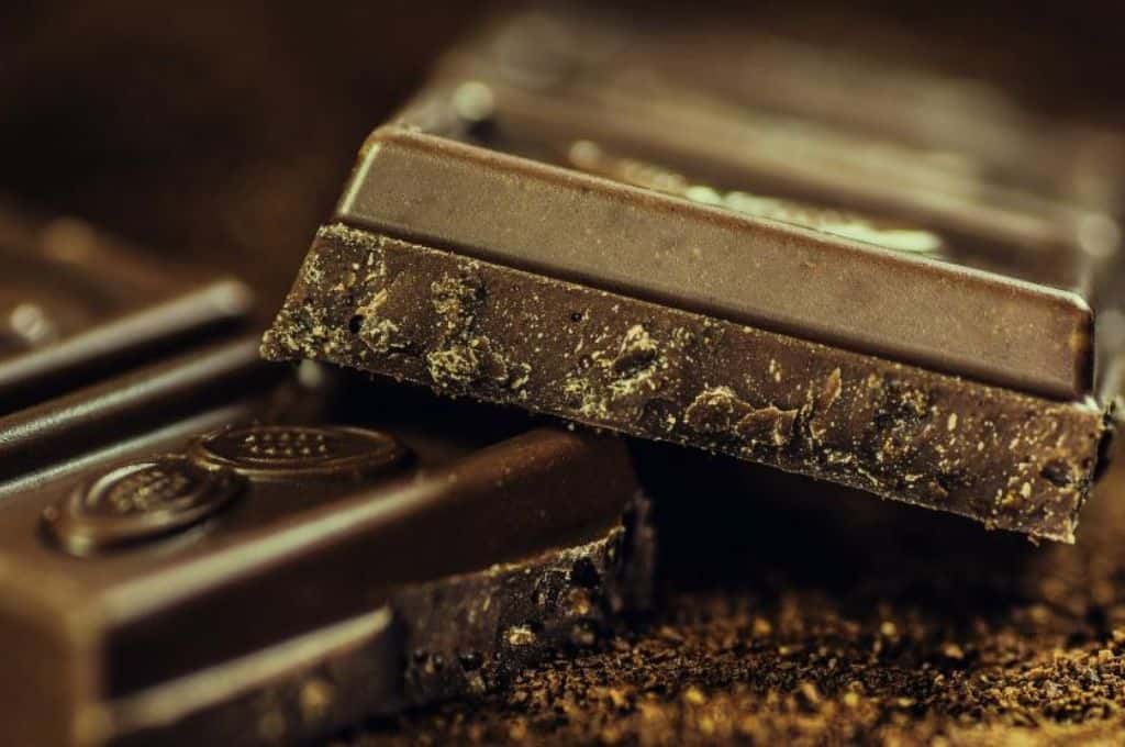 Alertan de la presencia de plomo y cadmio en las tabletas de chocolate negro