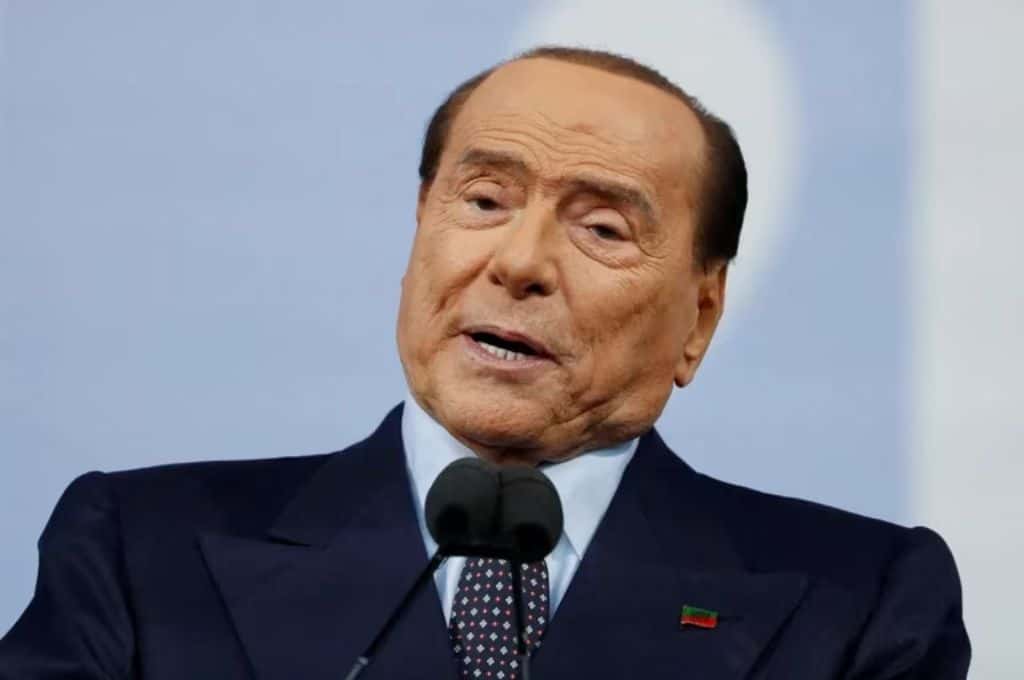 Tras ser internado de urgencia, confirman que Silvio Berlusconi padece de leucemia