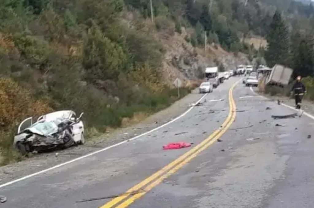 Accidente fatal en ruta 40: un muerto tras chocar un auto contra un camión