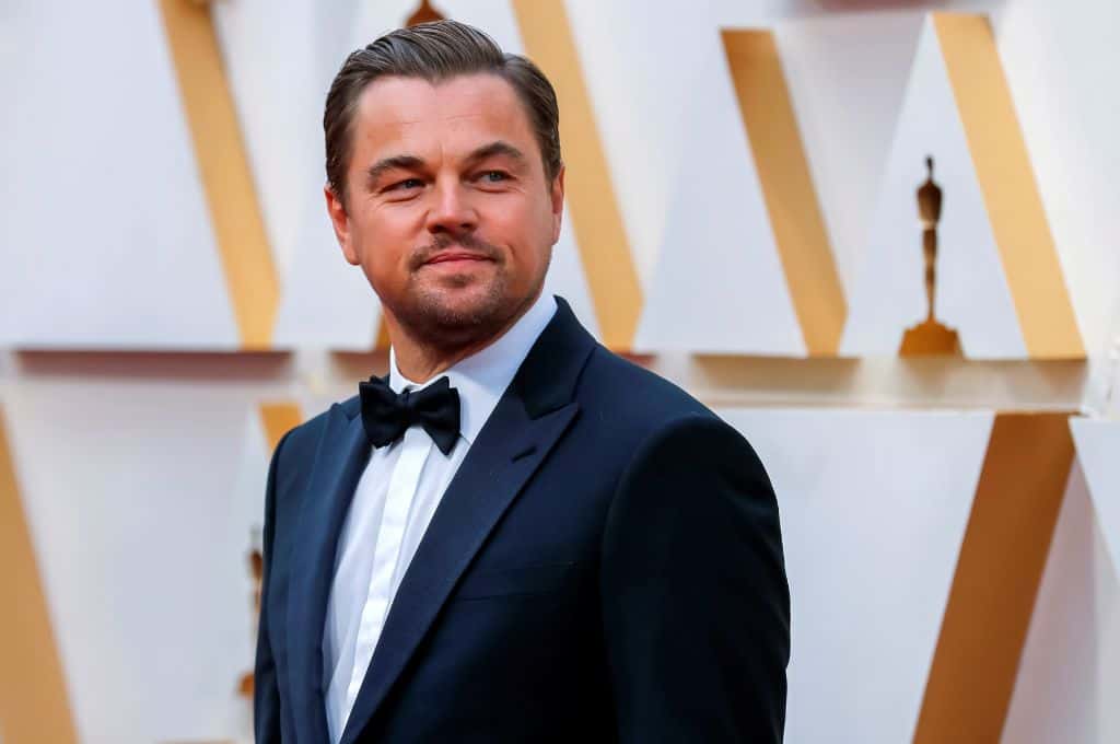 El increíble parecido entre Leonardo DiCaprio y su novia de 22 años que revolucionó las redes