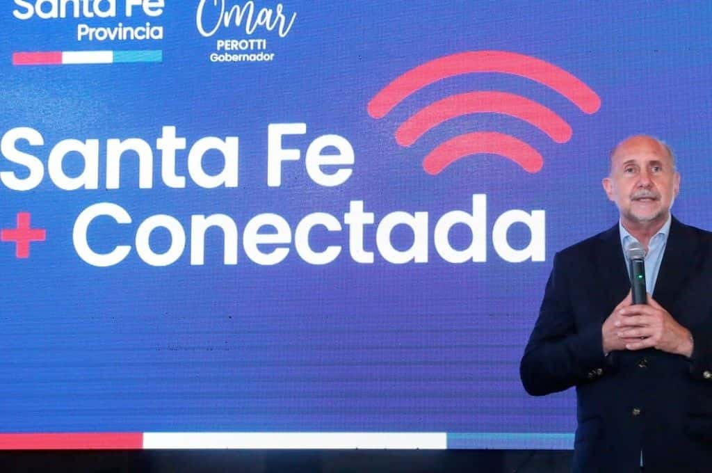 Perotti lanzó el programa Santa Fe+ Conectada: “Empieza a cerrarse una brecha en la provincia”
