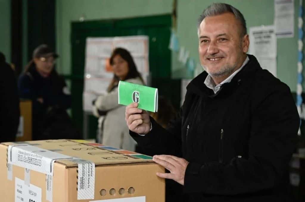 Marcelo Lewandowski votó en Rosario: "Más allá de los enojos, hoy es un día para elegir"