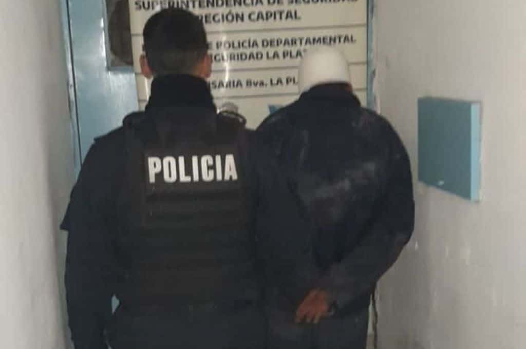 La Plata: un hombre violó a una nena de 7 años y los vecinos lo molieron a golpes