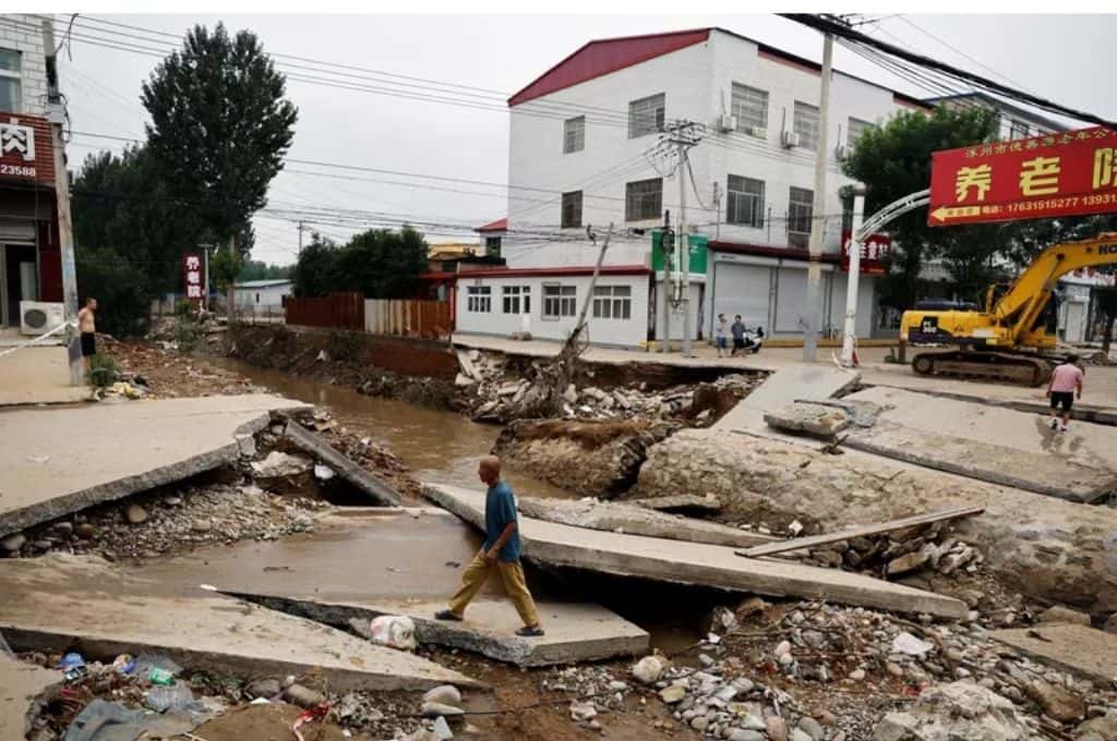 Al menos 33 personas muertas en Beijing tras el paso del tifón Doksuri