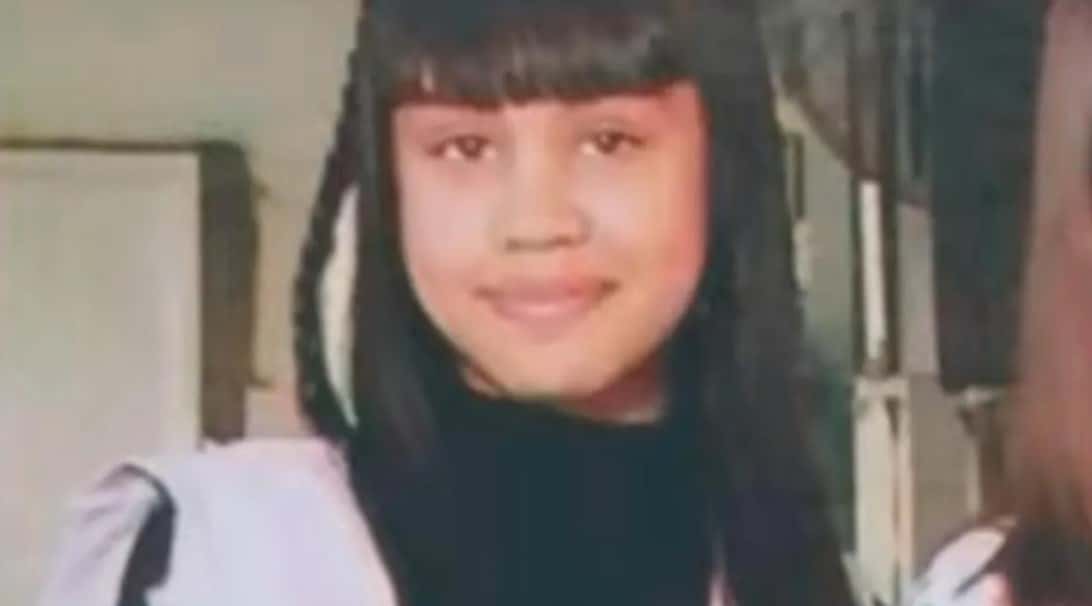 Morena Domínguez, de 11 años, murió hoy luego de ser asaltada por motochorros, que la atacaron para robarle sus pertenencias cuando caminaba hacia su colegio en Villa Diamante.