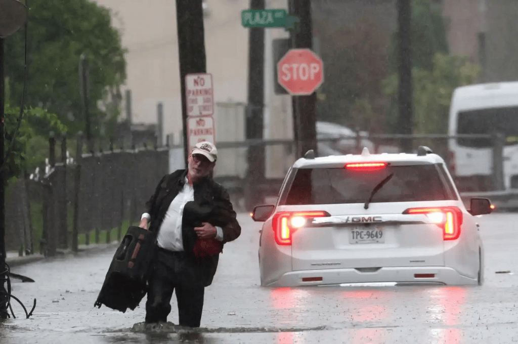 Impactantes imágenes de las inundaciones en Nueva York por las lluvias torrenciales