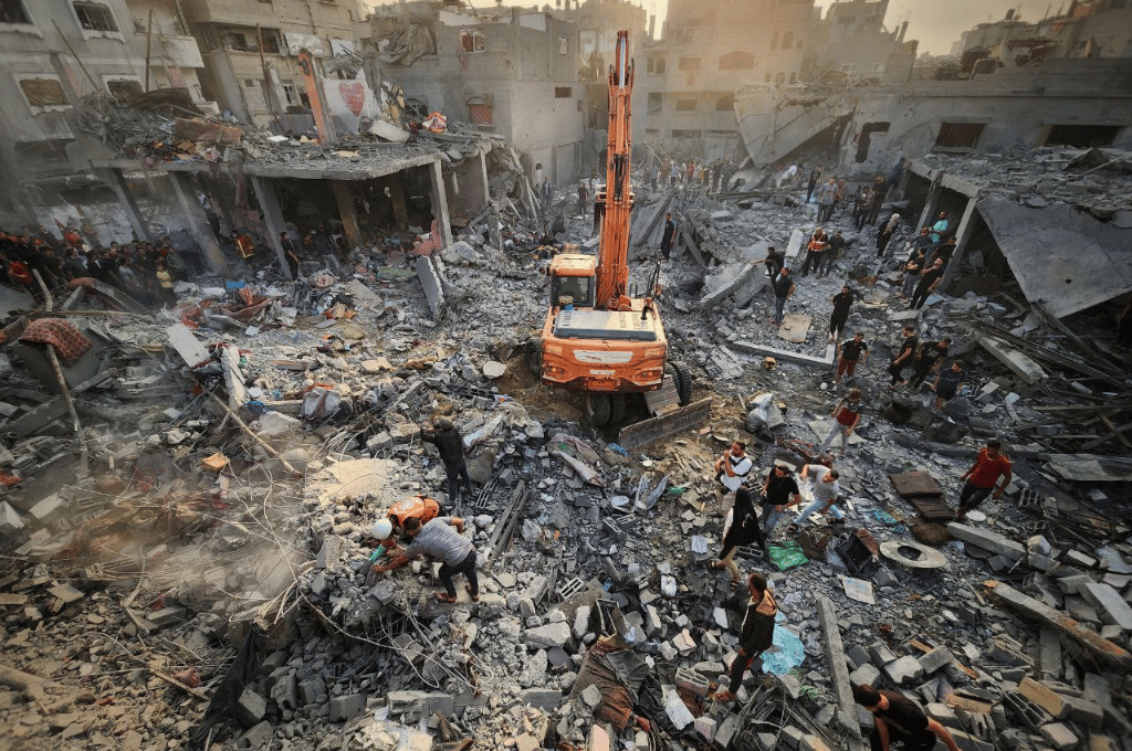 Más de 80 palestinos murieron tras nuevos bombardeos de Israel en Gaza