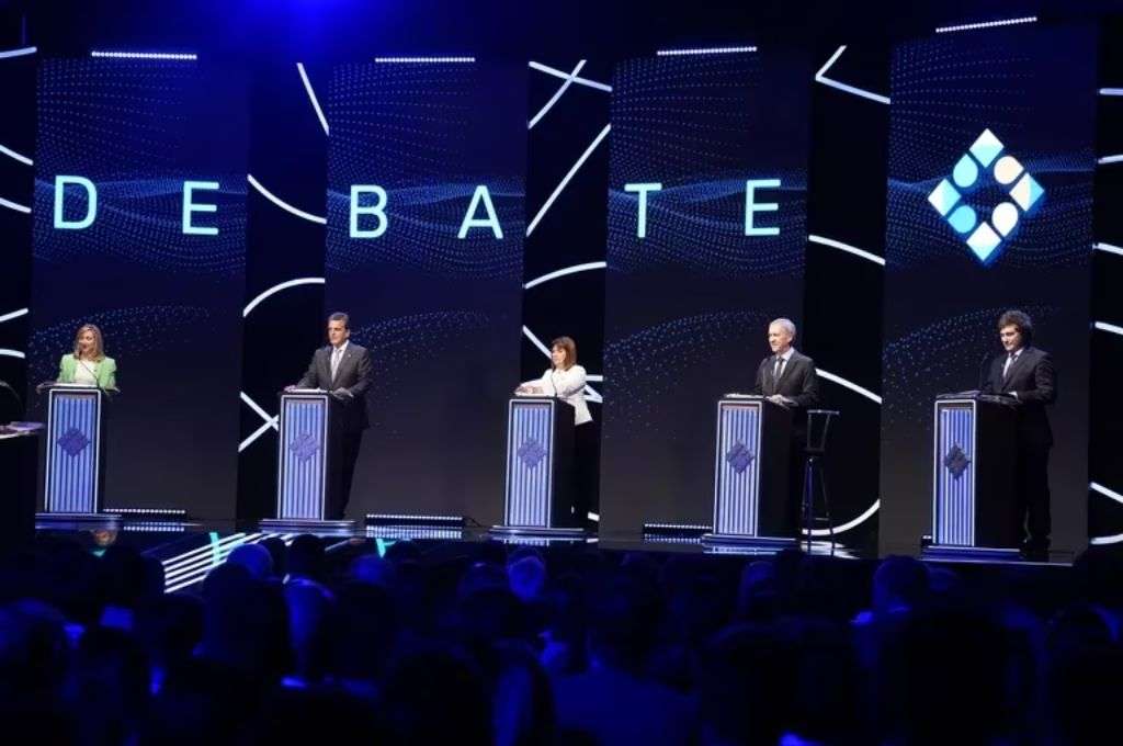 Con fuertes cruces y chicanas se llevó adelante la primera etapa del debate presidencial