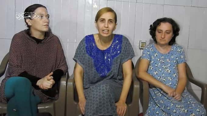 Hamás difundió un vídeo de tres mujeres rehenes en Gaza e Israel lo tildó de "propaganda psicológica cruel"