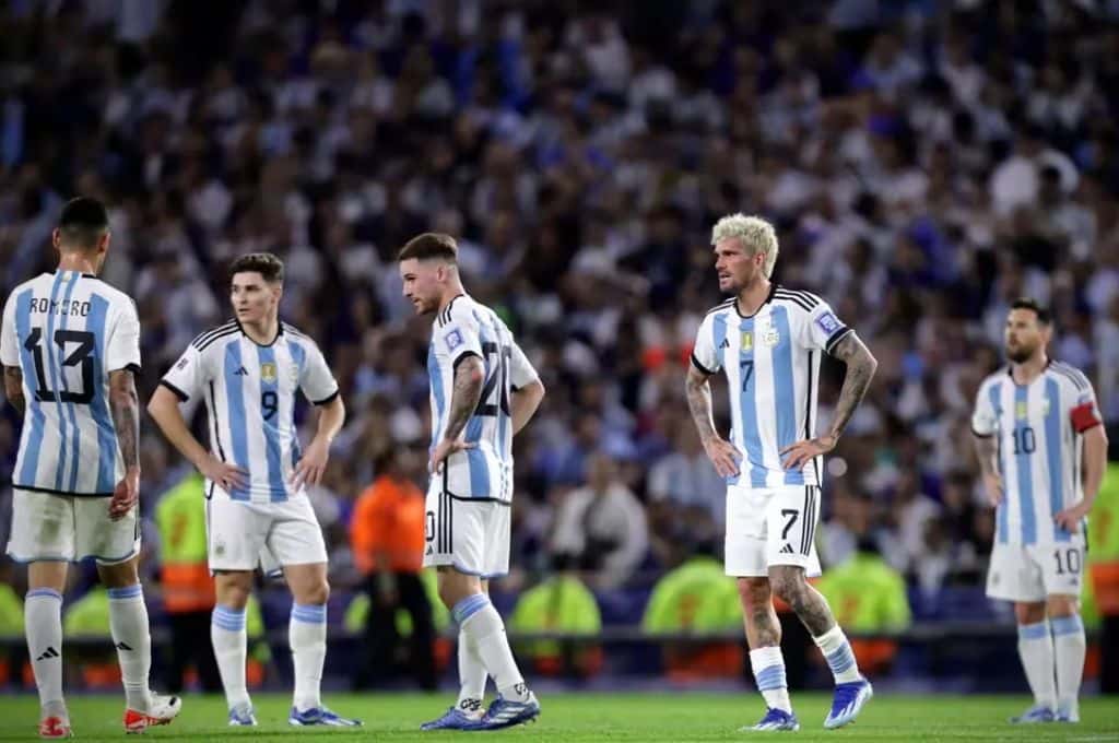 Argentina perdió por 2 a 0 ante Uruguay