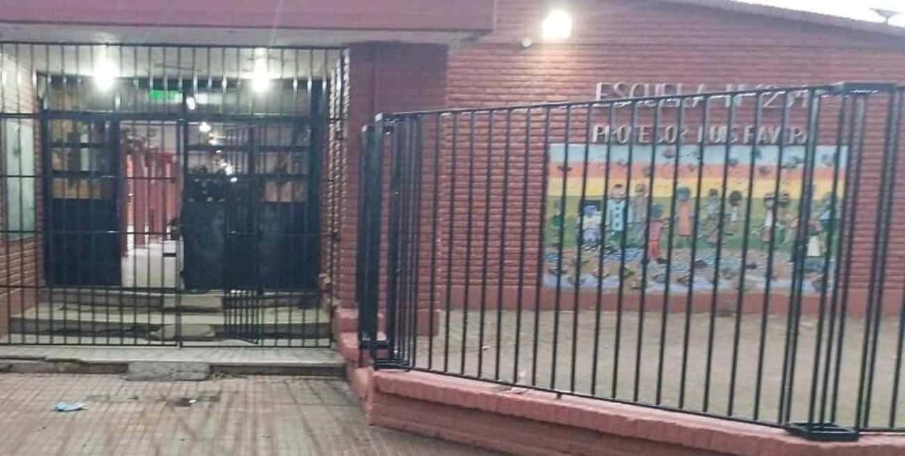 Robo y vandalismo en la escuela Luis Ravera de la ciudad de Santa Fe