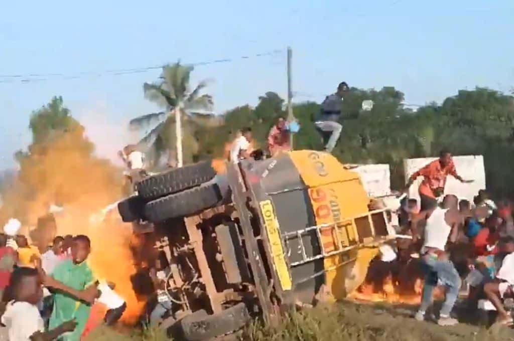 Al menos 40 personas murieron y 83 resultaron heridas tras al explosión de un camión cisterna en Liberia