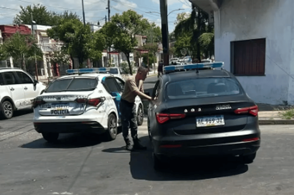 Lanús: se suicidó un odontologo luego de atacar a tiros a sus vecinos