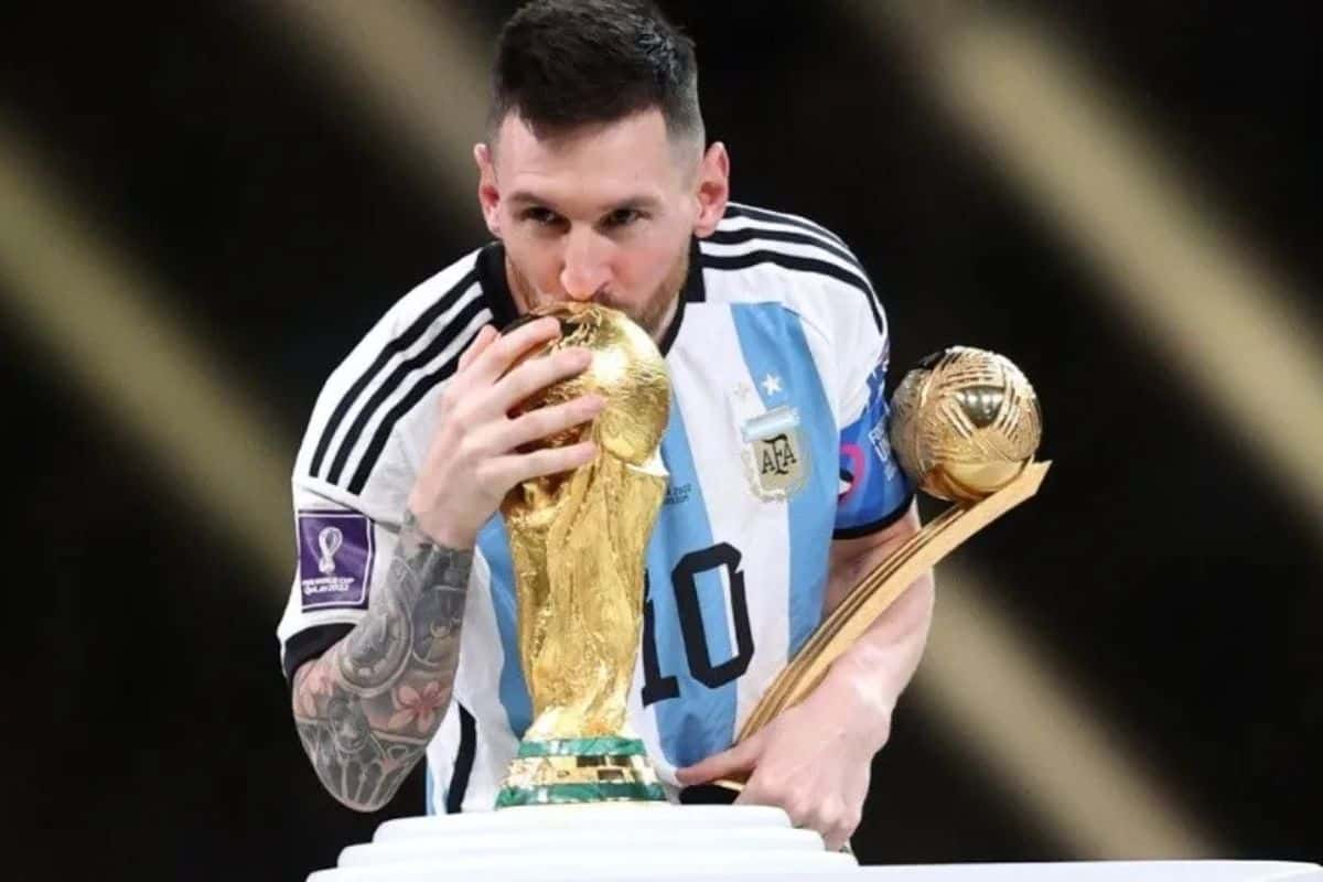 Lionel Messi Recibió El Premio The Best Como Mejor Jugador Del Mundo Notife 9120