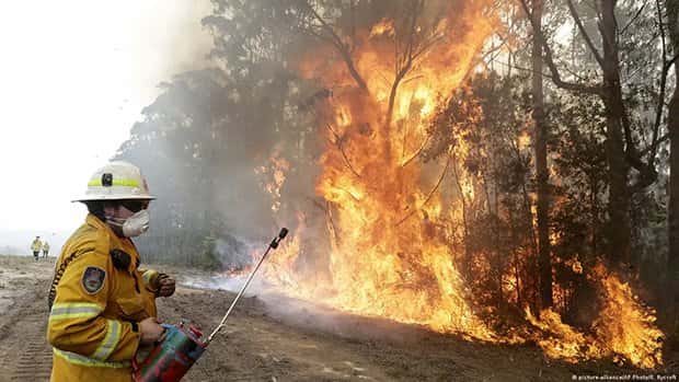 Australia: unas 30.000 personas fueron evacuadas de sus hogares por los incendios forestales