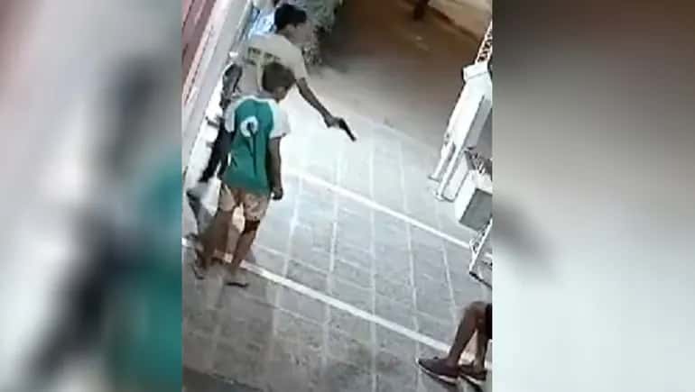 Un grupo de niños intentó robar un kiosco con un arma de juguete