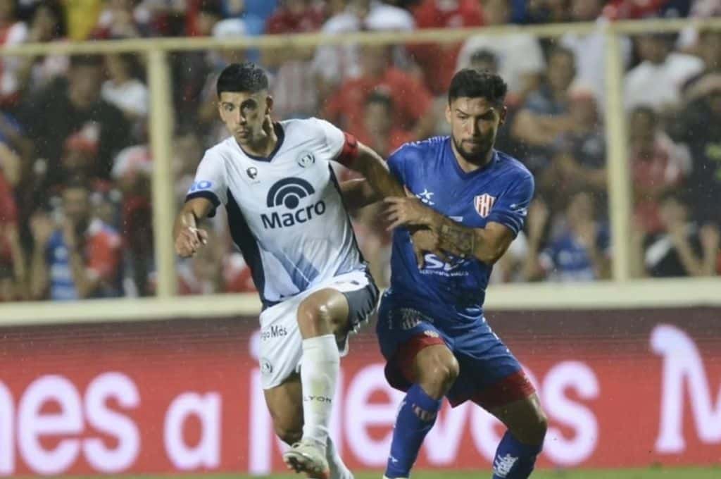 Unión goleó a Independiente Rivadavia en el 15 de Abril