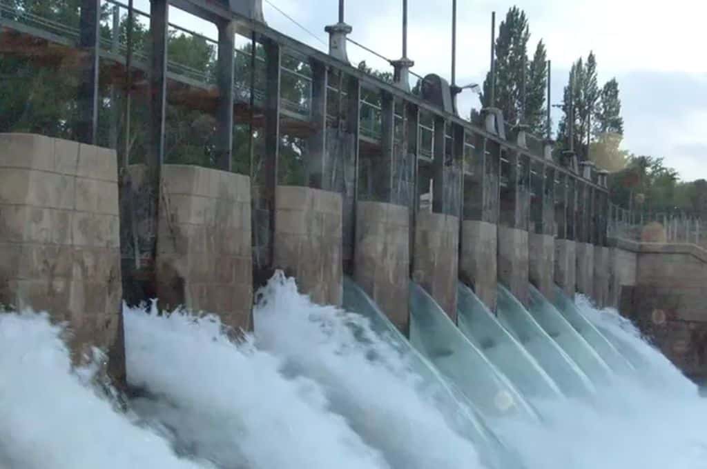 Río Negro: hallaron un cuerpo flotando en la represa hidroeléctrica de Cinco Saltos