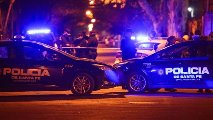 Rosario: dos mujeres iban en moto y fueron asesinadas a tiros