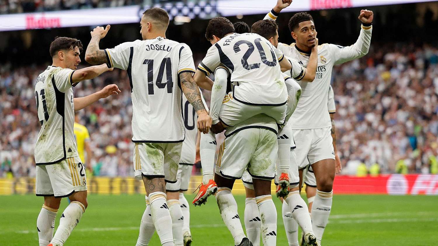 Real Madrid goleó como local a Cádiz