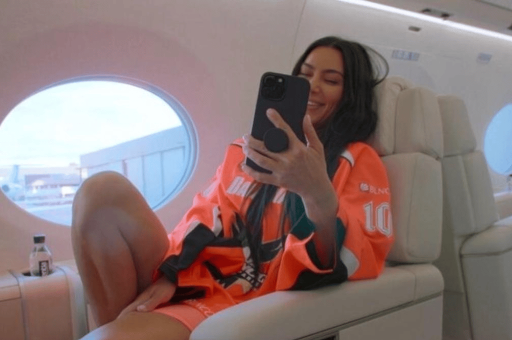 Insólito: Kim Kardashian viajó a Paris en su jet privado por una tarta de queso
