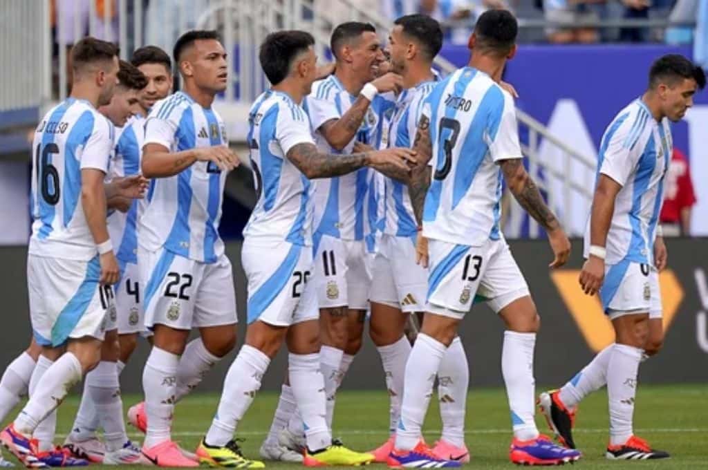 Con un gol de Di María, Argentina le ganó a Ecuador en el primer amistoso
