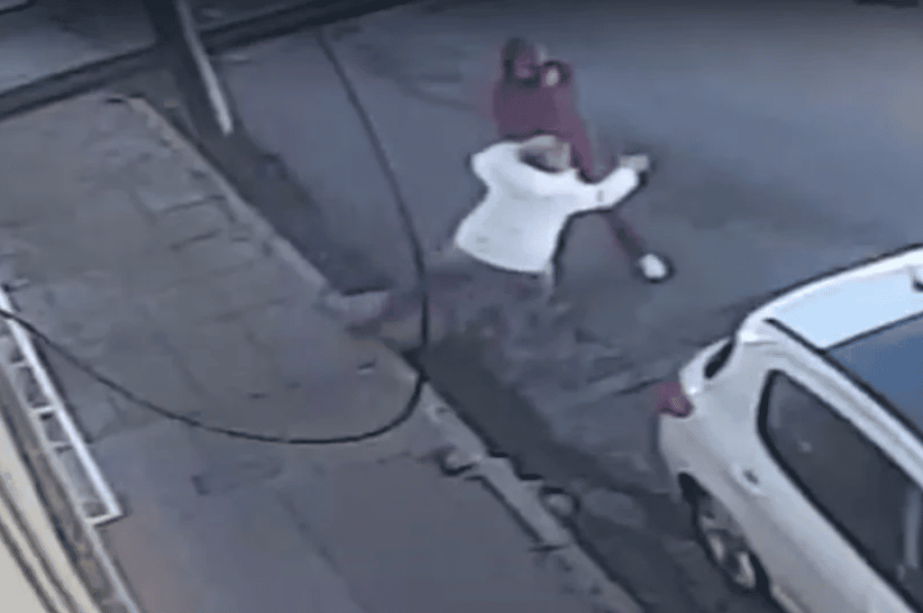 imagen Barrio Sur: motochorros arrastraron a una mujer para robarle la cartera