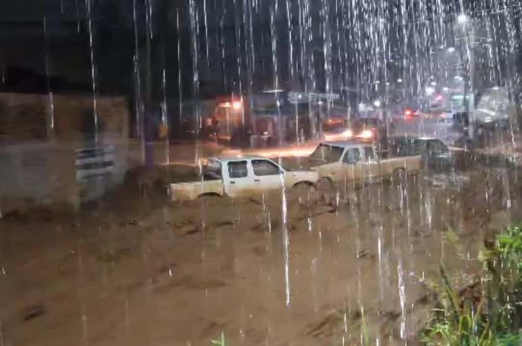México: una terrible tormenta torrencial en Tlapa dejó un muerto y dos desaparecidos