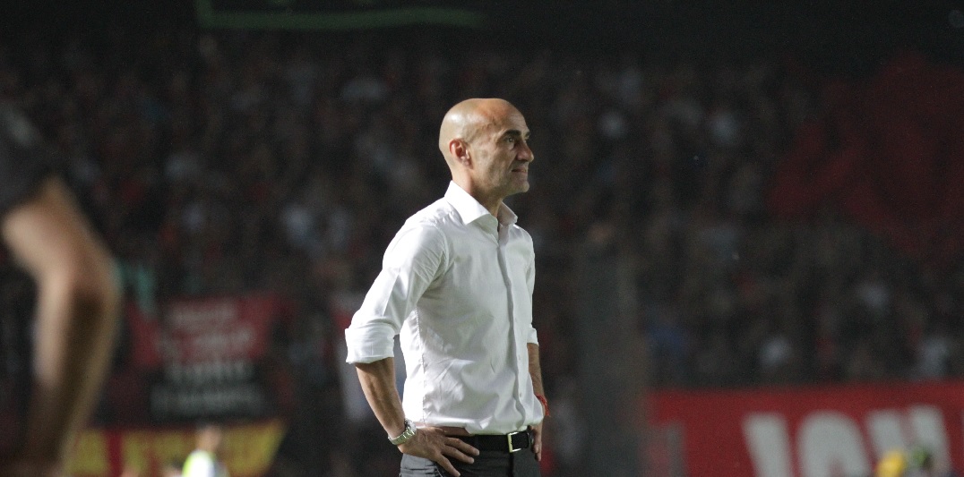 Colón le reclama unos 500 dólares a Montero