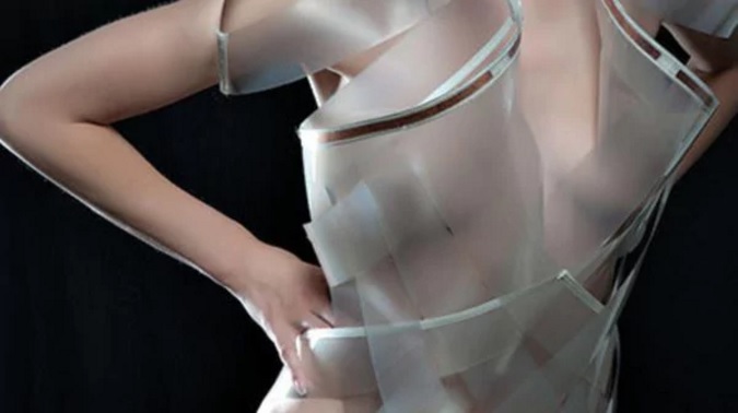 Ropa que se vuelve transparente cuando te excitas