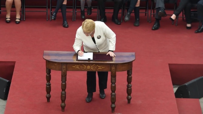 Chile: Se nacionalizó el control de las escuelas secundarias